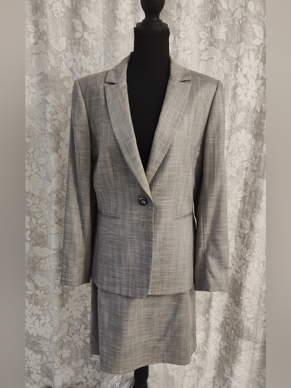 Antonio Melani Women's 2 Piece Suit